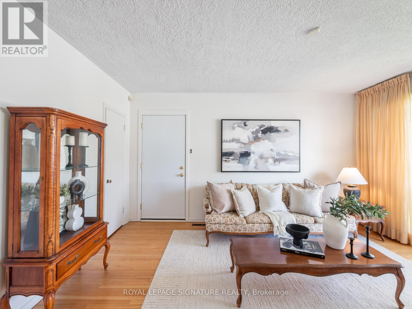 25 Stavely Avenue, Toronto, Ontario  M1K 4P2 - Photo 9 - E13126728