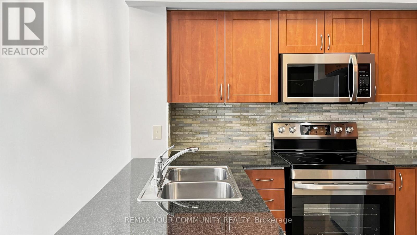 1110 - 20 North Park Road, Vaughan, Ontario  L4J 0G7 - Photo 11 - N13115792