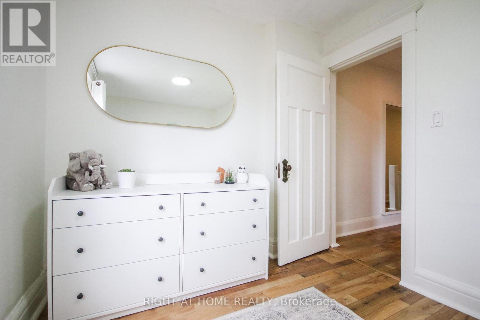 44 Rhodes Avenue, Toronto, Ontario  M4L 2Z9 - Photo 20 - E13126964