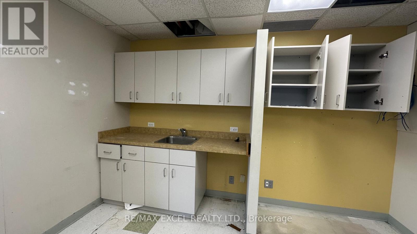 202 D-C - 2425 Eglinton Avenue, Toronto, Ontario  M1K 5G8 - Photo 2 - E13127078