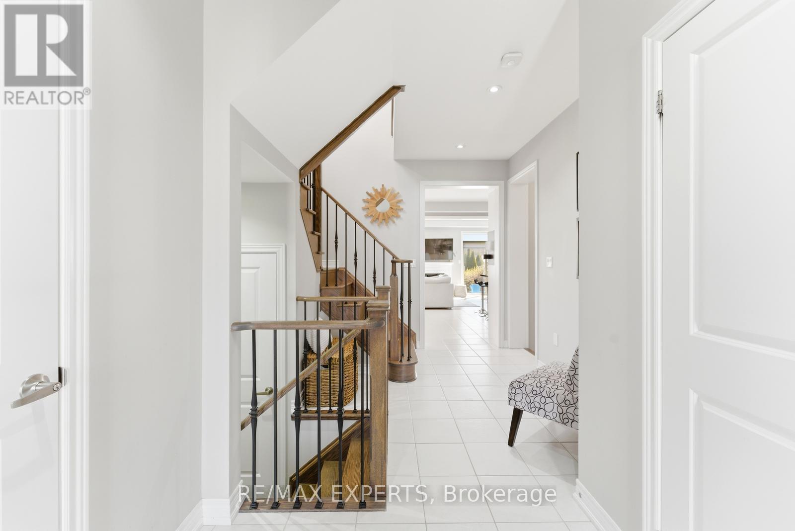 45 Bright Land Drive, Vaughan, Ontario  L4H 3N5 - Photo 3 - N13126558