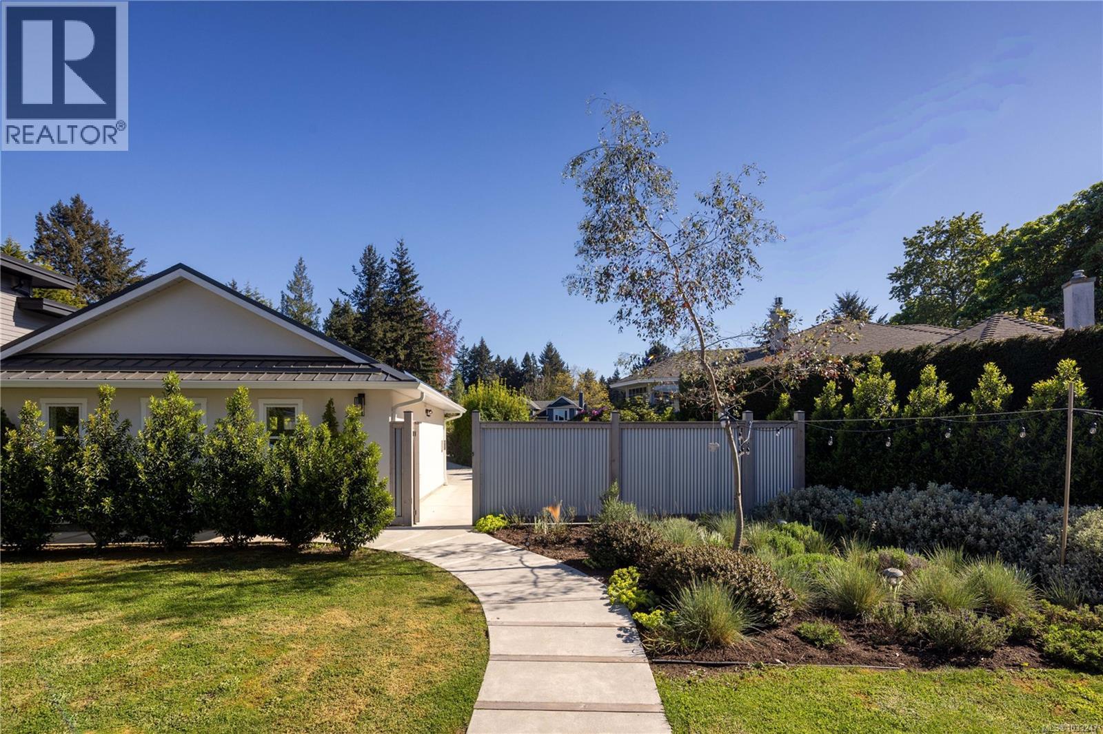 790 Del Monte Pl, Saanich, British Columbia  V8Y 2W3 - Photo 46 - 1033247