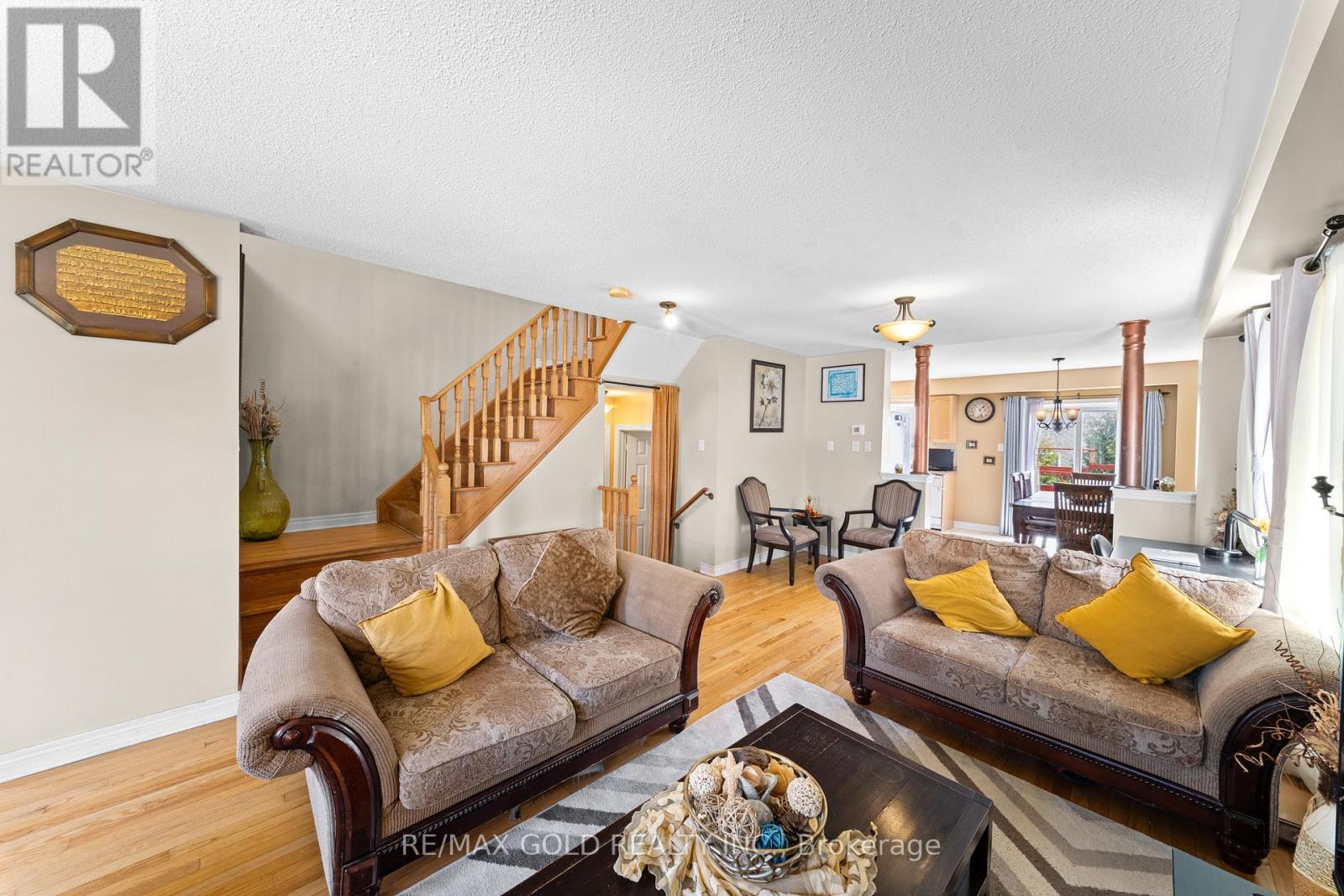 17 Calderstone Road, Brampton, Ontario  L6P 2A4 - Photo 11 - W13123064