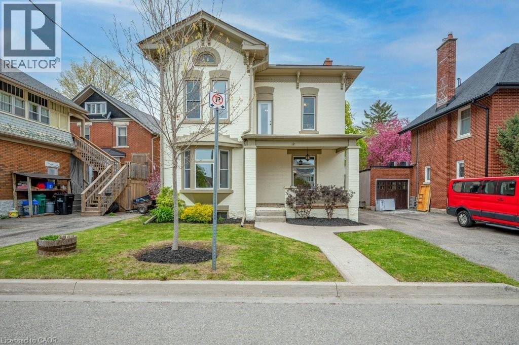 12 Clarence Place, Kitchener, Ontario  N2H 2L2 - Photo 1 - 40826789