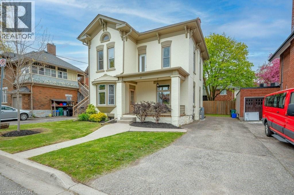 12 Clarence Place, Kitchener, Ontario  N2H 2L2 - Photo 2 - 40826789