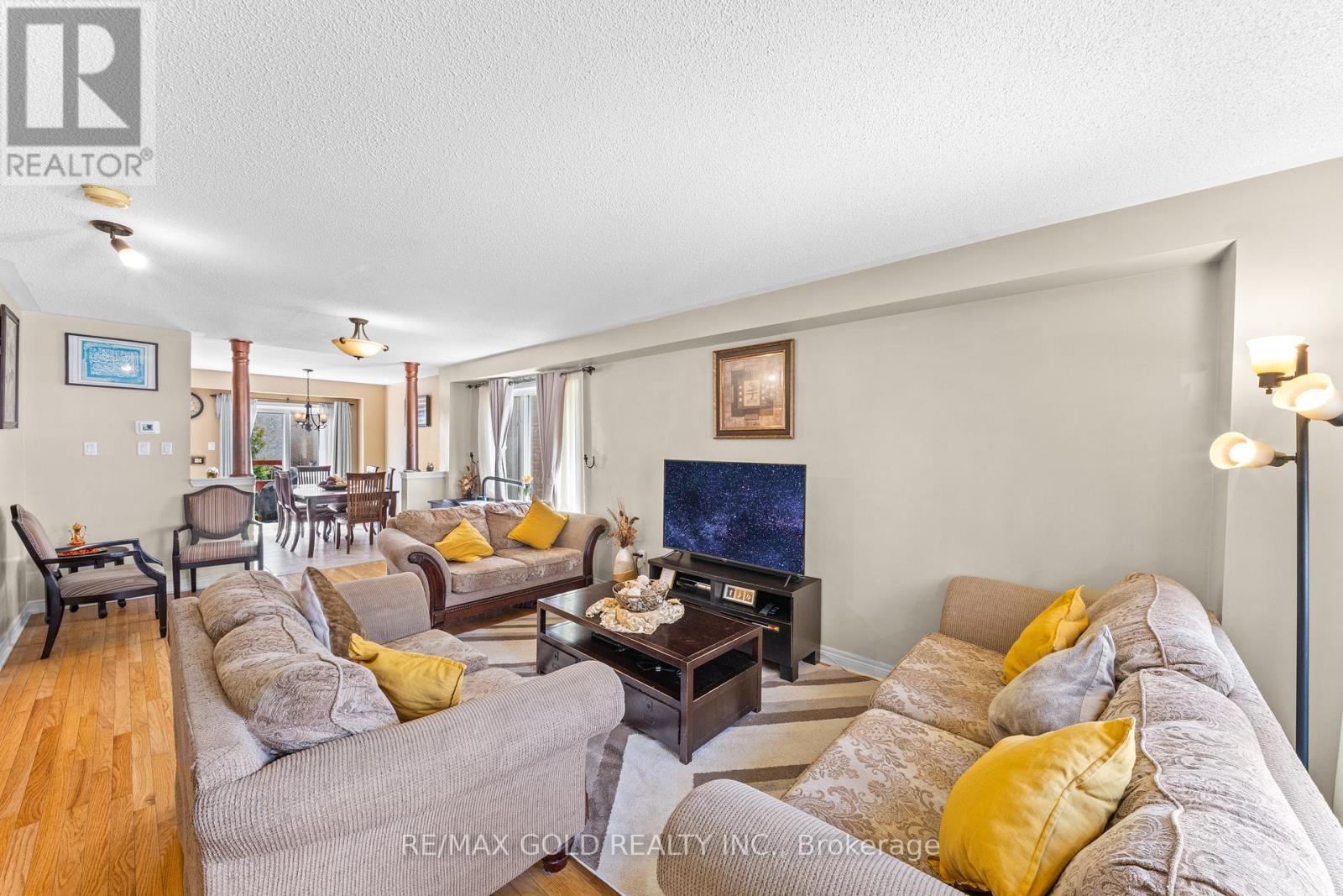17 Calderstone Road, Brampton, Ontario  L6P 2A4 - Photo 9 - W13123064