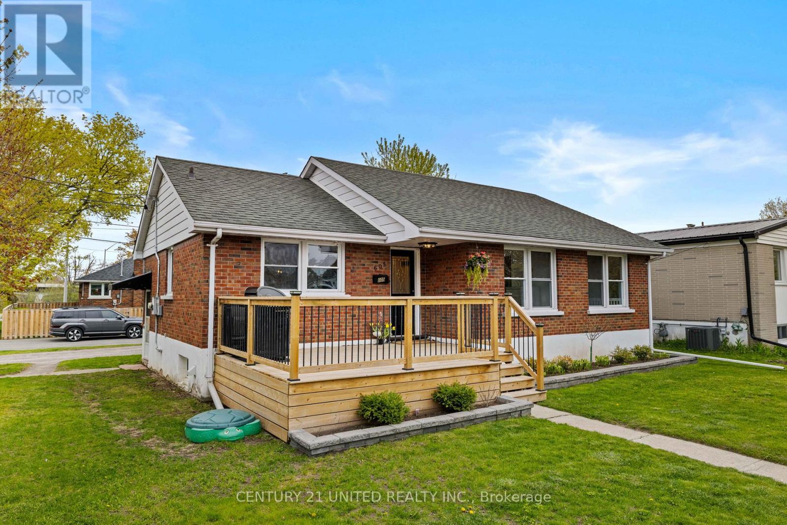 605 Harold Drive, Peterborough, Ontario  K9J 3X9 - Photo 2 - X13126686