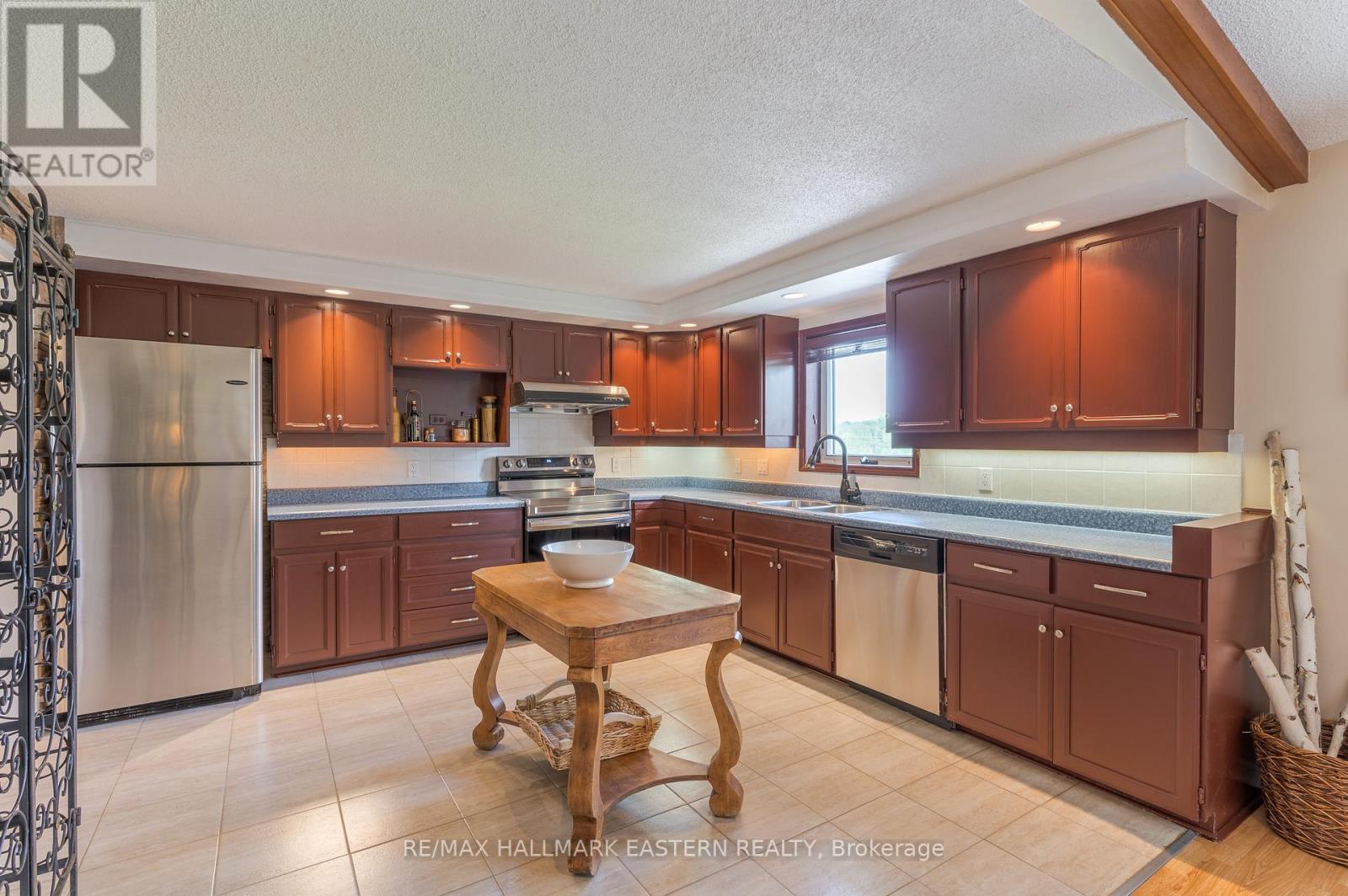 597 Killarney Bay Road, Kawartha Lakes, Ontario  K0M 1G0 - Photo 3 - X13126812