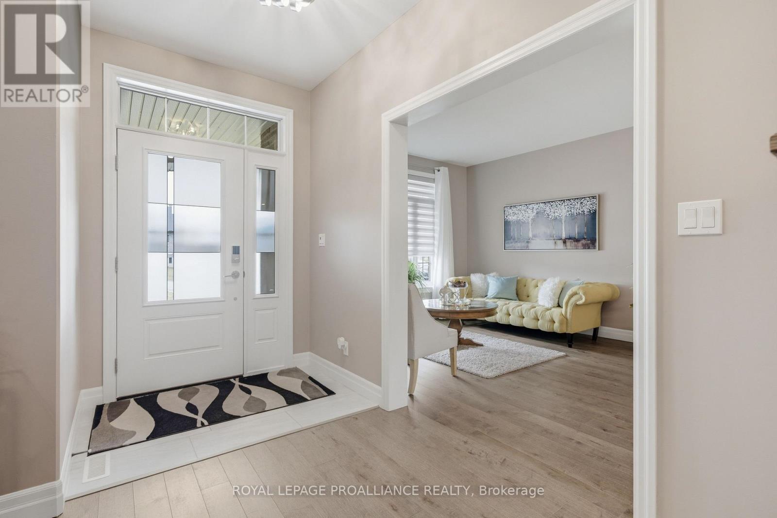 57 Appledene Drive, Quinte West, Ontario  K8V 0H6 - Photo 3 - X13126876