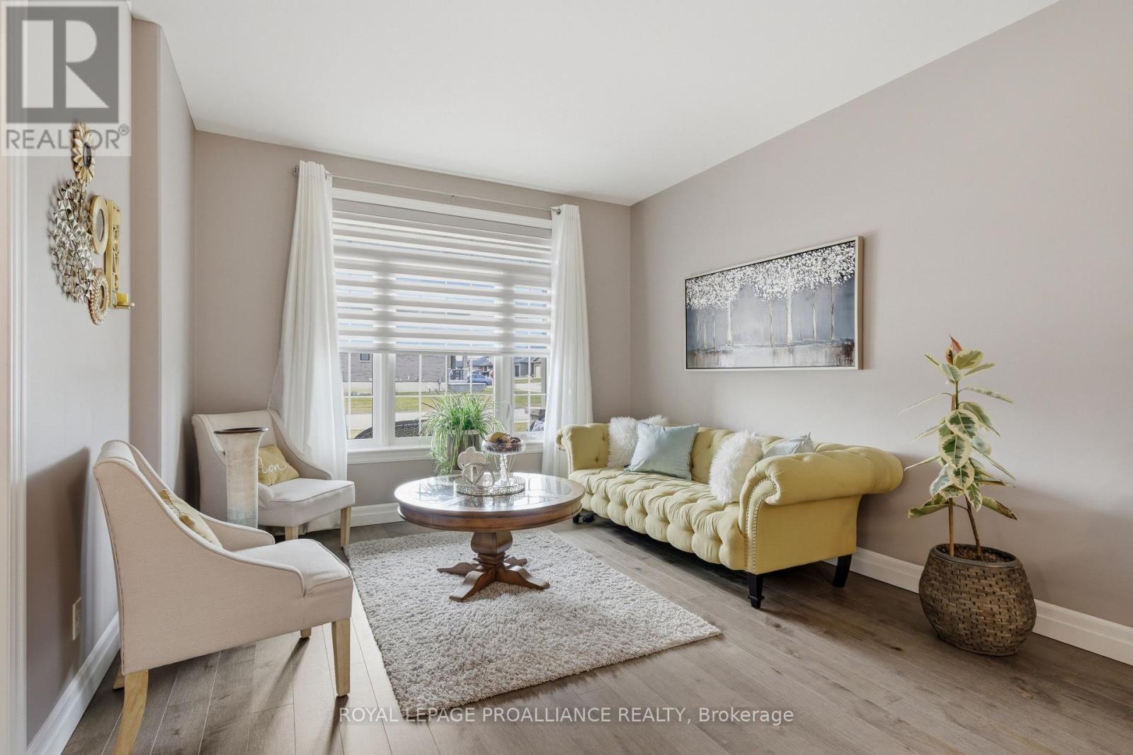 57 Appledene Drive, Quinte West, Ontario  K8V 0H6 - Photo 4 - X13126876