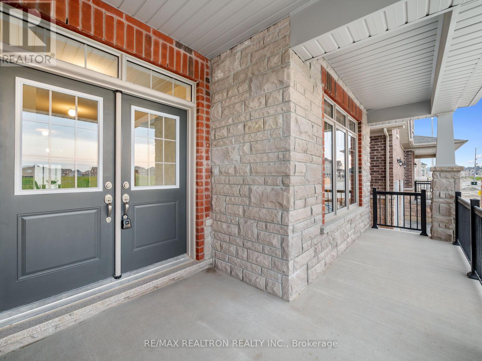 1125 Cole Street, Innisfil, Ontario  L9S 4R7 - Photo 2 - N13126698