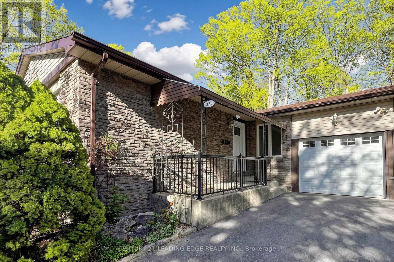 323 Waratah Avenue, Newmarket, Ontario  L3Y 5J3 - Photo 2 - N13126704