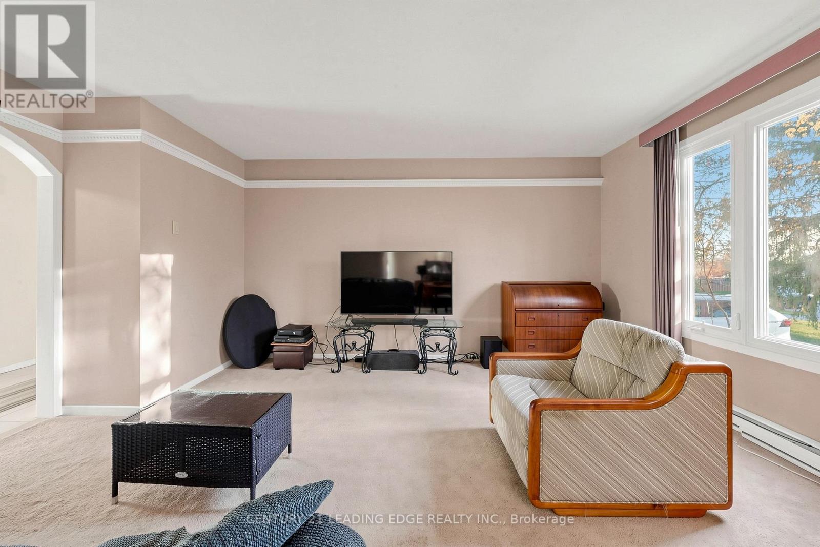 323 Waratah Avenue, Newmarket, Ontario  L3Y 5J3 - Photo 6 - N13126704