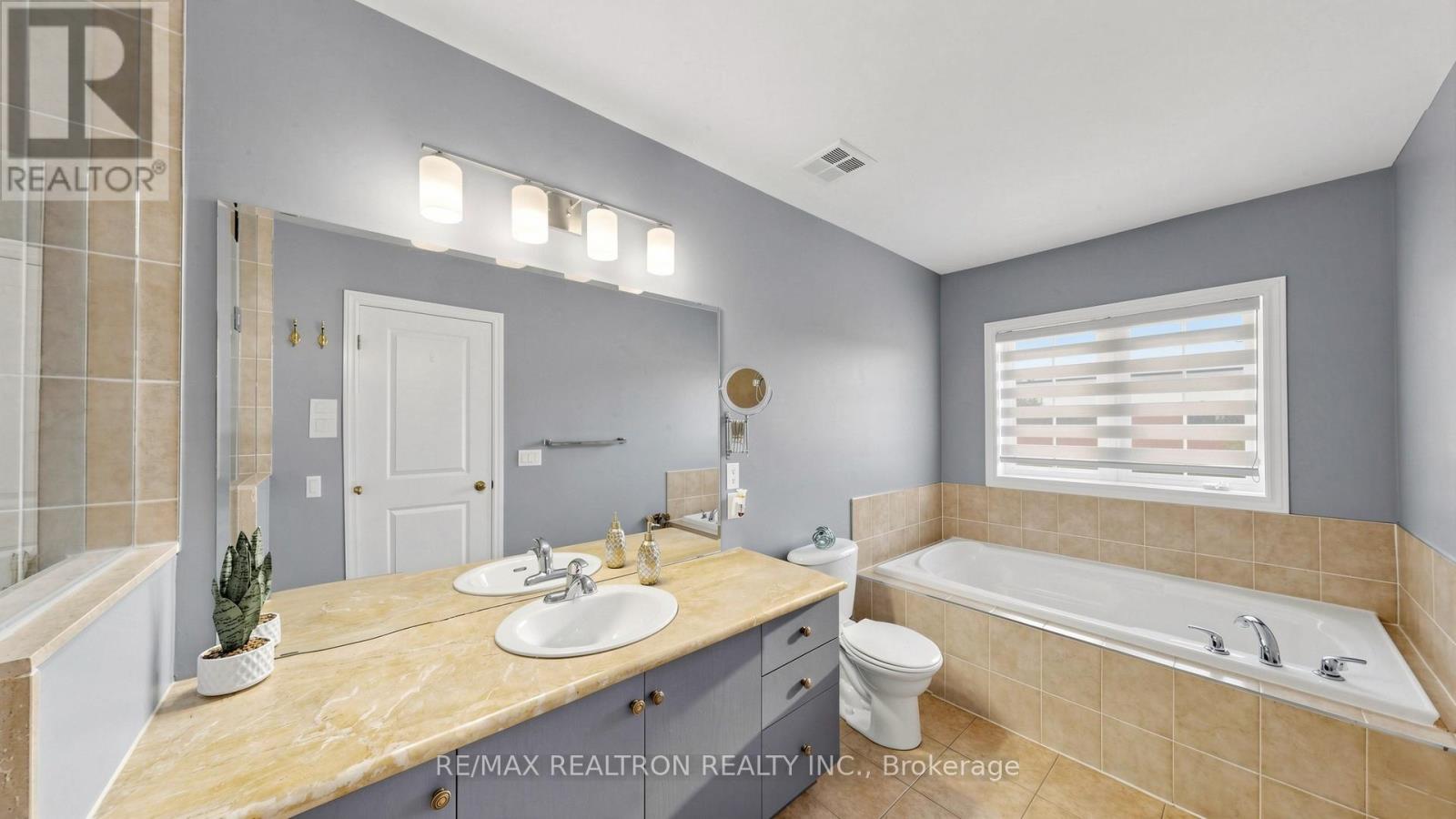 75 Gosnel Circle, Bradford West Gwillimbury, Ontario  L3Z 0G2 - Photo 20 - N13126726