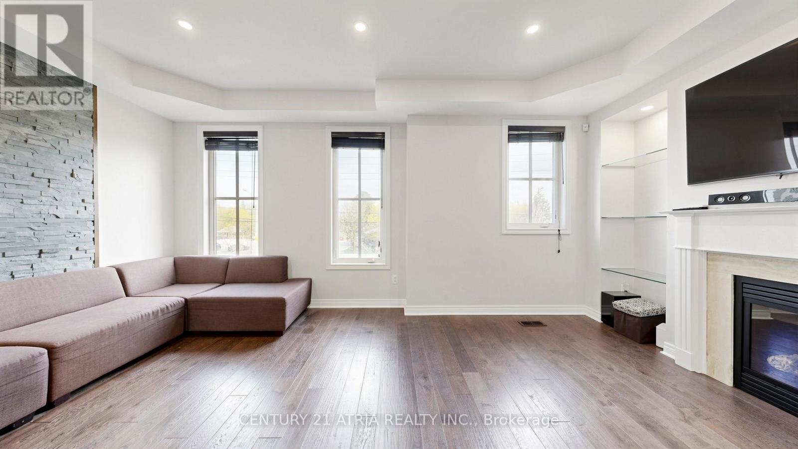 2918 Elgin Mills Road E, Markham, Ontario  L6C 0E5 - Photo 10 - N13126824