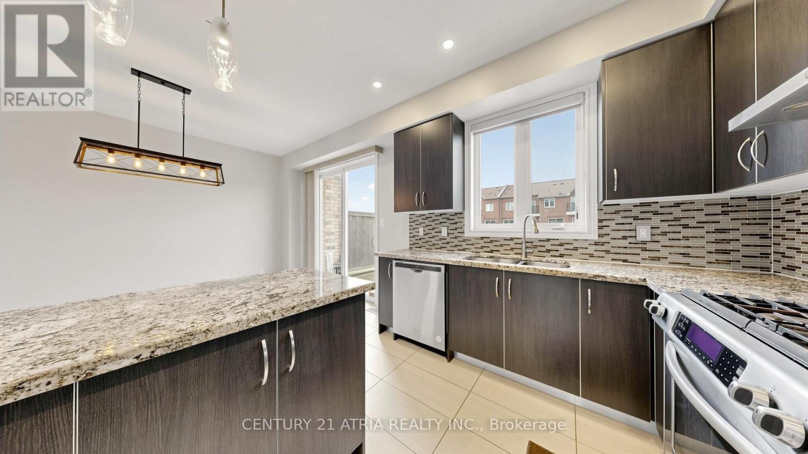 2918 Elgin Mills Road E, Markham, Ontario  L6C 0E5 - Photo 18 - N13126824