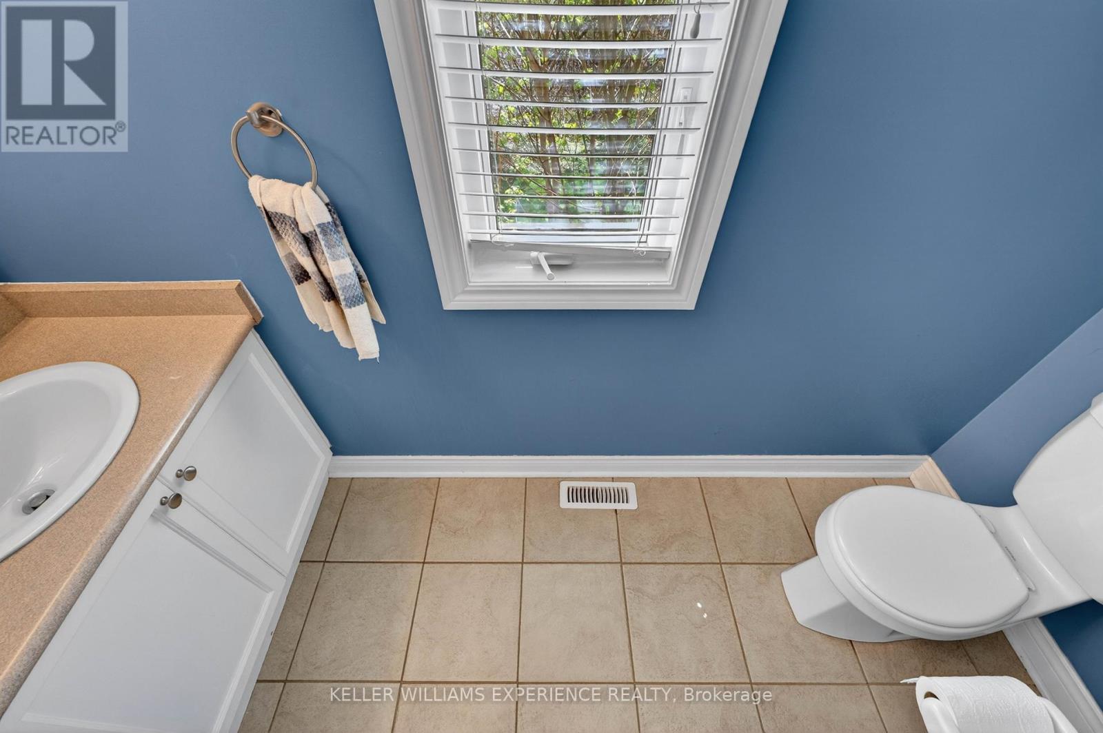 23 Burbank Circle, Adjala-Tosorontio (Everett), Ontario  L0M 1J0 - Photo 6 - N13126956