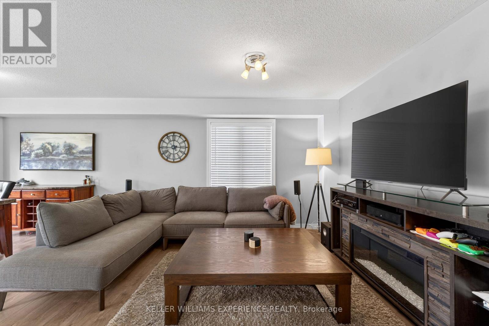 23 Burbank Circle, Adjala-Tosorontio (Everett), Ontario  L0M 1J0 - Photo 7 - N13126956
