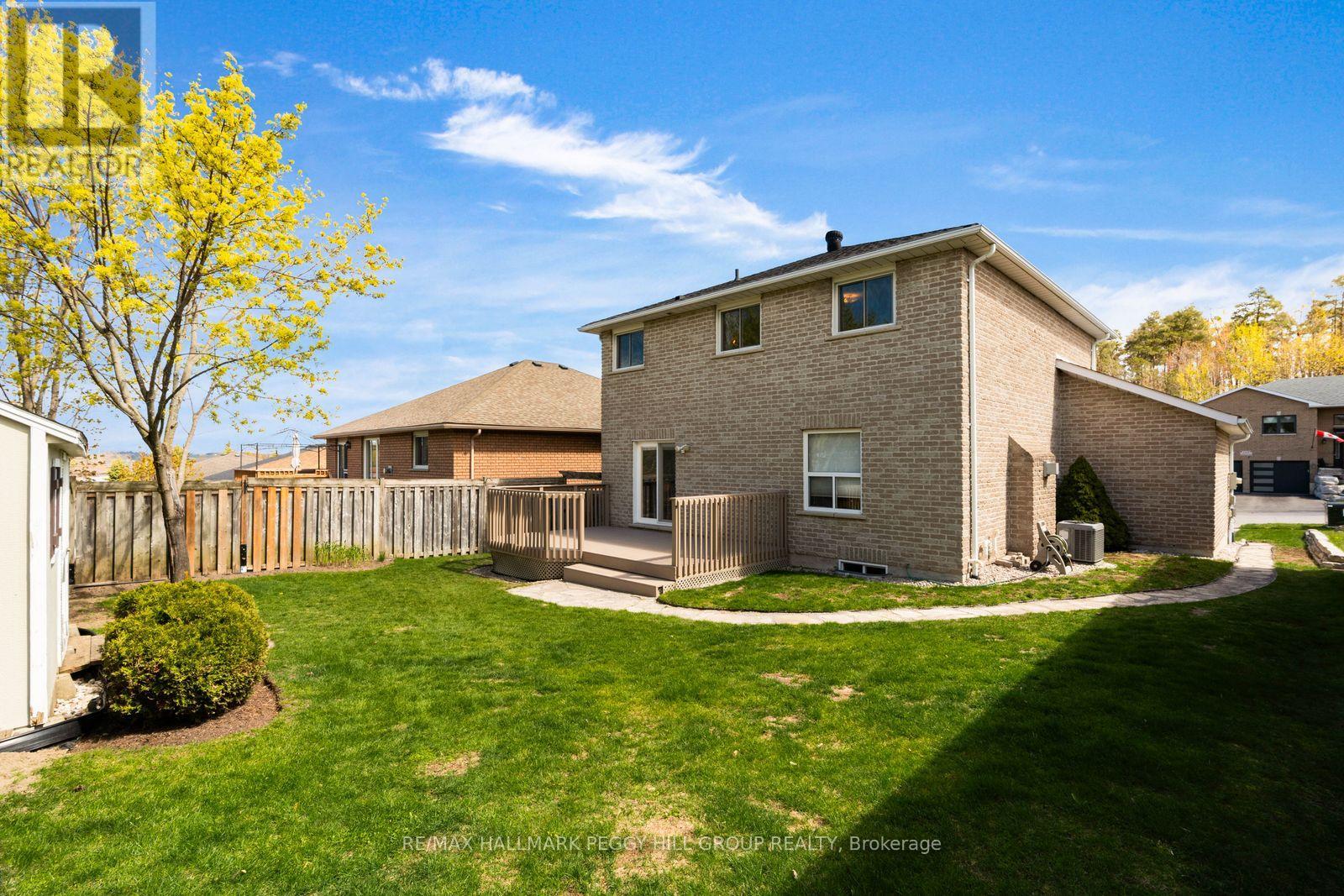 168 Wildwood Trail, Barrie (Ardagh), Ontario  L4N 9Y6 - Photo 17 - S13126656