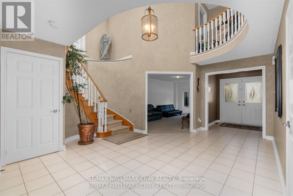 82 Bishop Drive, Barrie (Ardagh), Ontario  L4N 7P4 - Photo 13 - S13126668