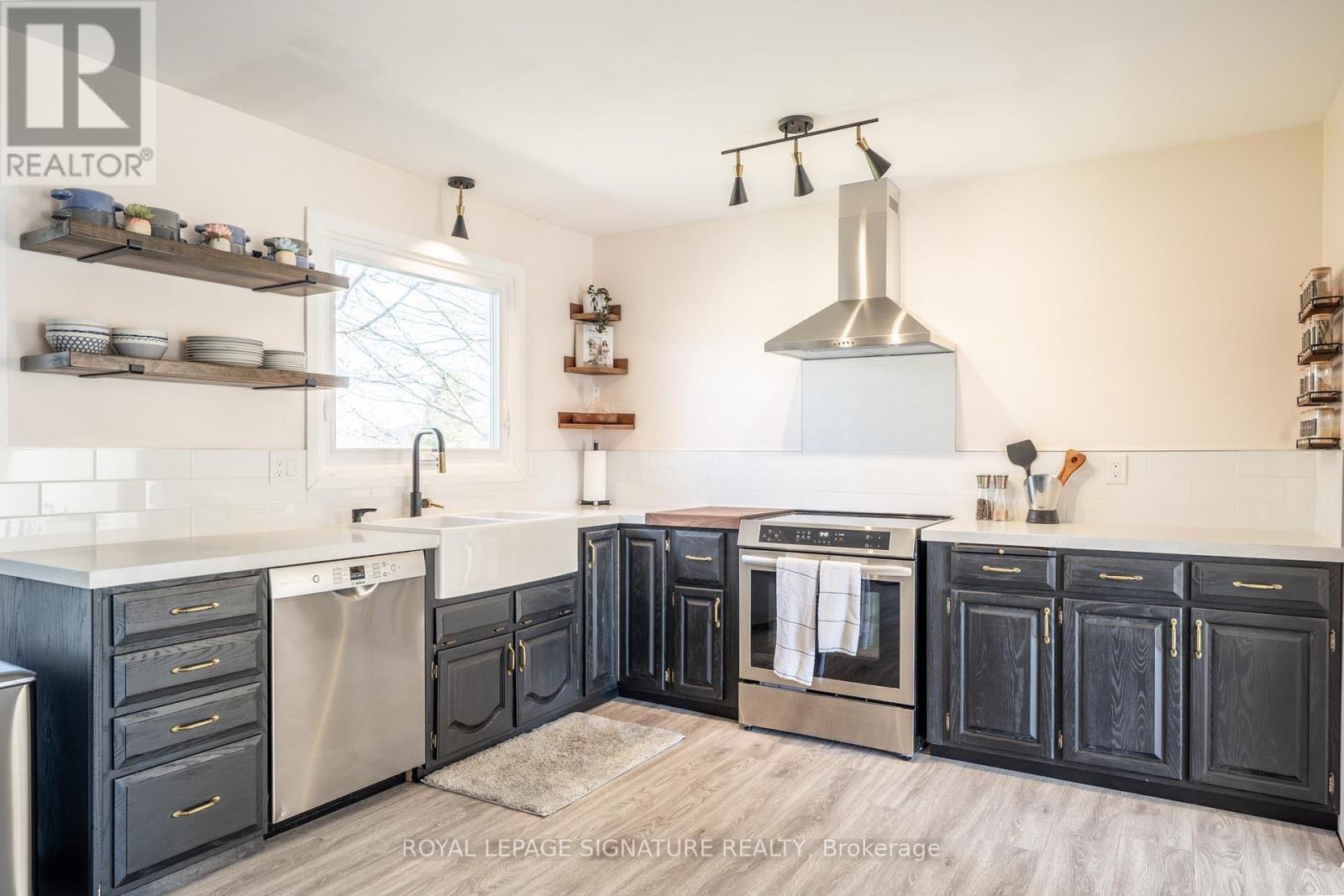 34 Champlain Crescent, Oro-Medonte (Warminster), Ontario  L0K 1E0 - Photo 5 - S13126906