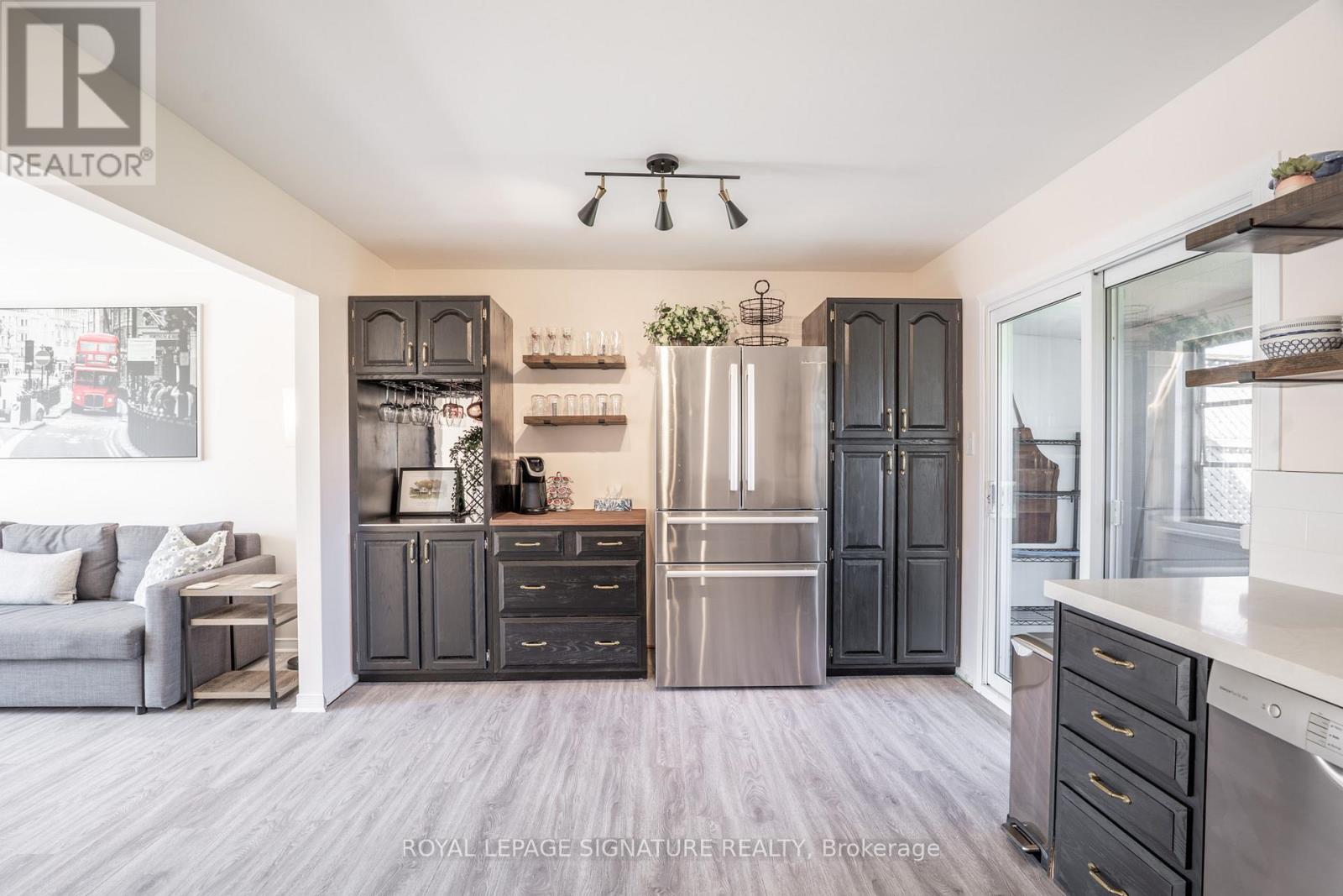 34 Champlain Crescent, Oro-Medonte (Warminster), Ontario  L0K 1E0 - Photo 6 - S13126906