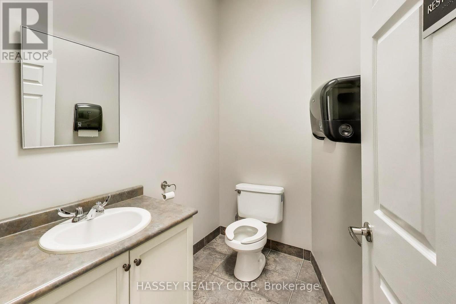 4 - 229 Mapleview Drive E, Barrie (0 East), Ontario  L4N 0W5 - Photo 9 - S13126994