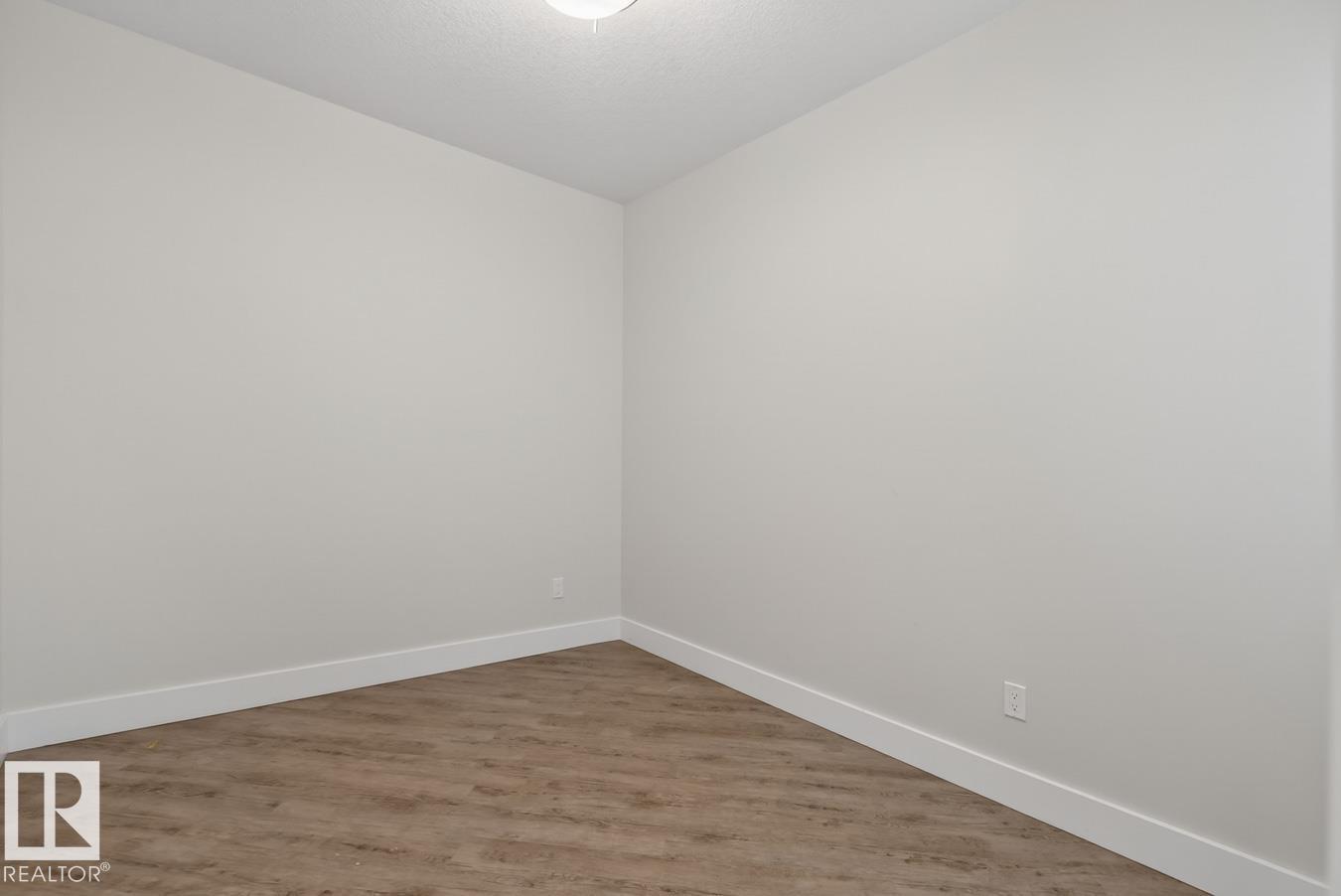 7942 Erasmus Cr Nw, Edmonton, Alberta  T6M 0S2 - Photo 21 - E4487597