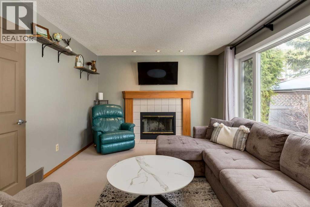 159 Macewan Drive Nw, Calgary, Alberta  T3K 3G5 - Photo 15 - A2309354