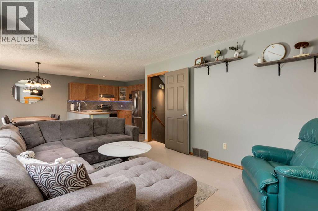 159 Macewan Drive Nw, Calgary, Alberta  T3K 3G5 - Photo 16 - A2309354