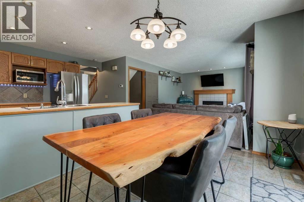 159 Macewan Drive Nw, Calgary, Alberta  T3K 3G5 - Photo 12 - A2309354
