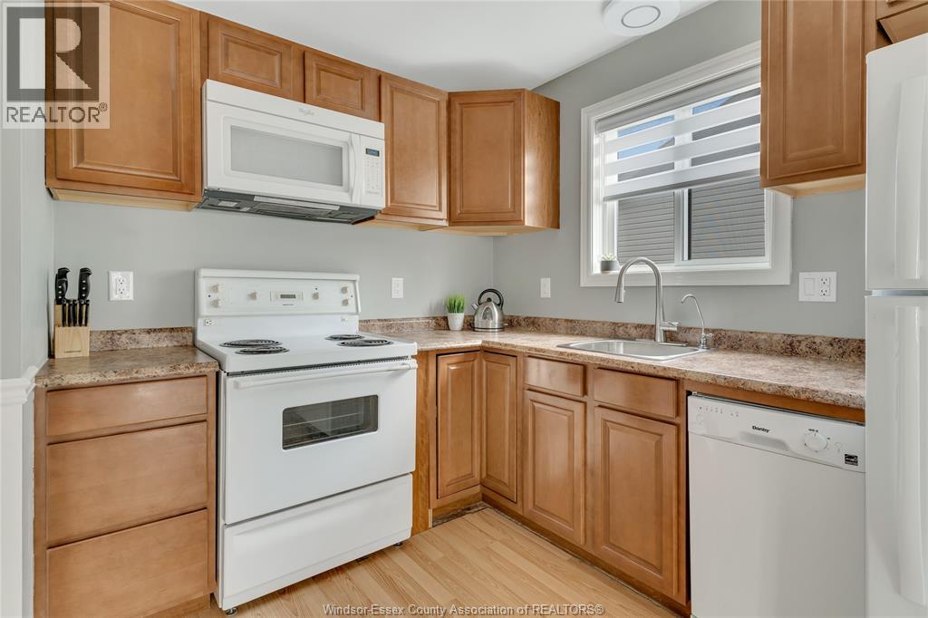 176 Rivervilla Court Unit# Upper, Lasalle, Ontario  N9J 3N9 - Photo 8 - 26011108