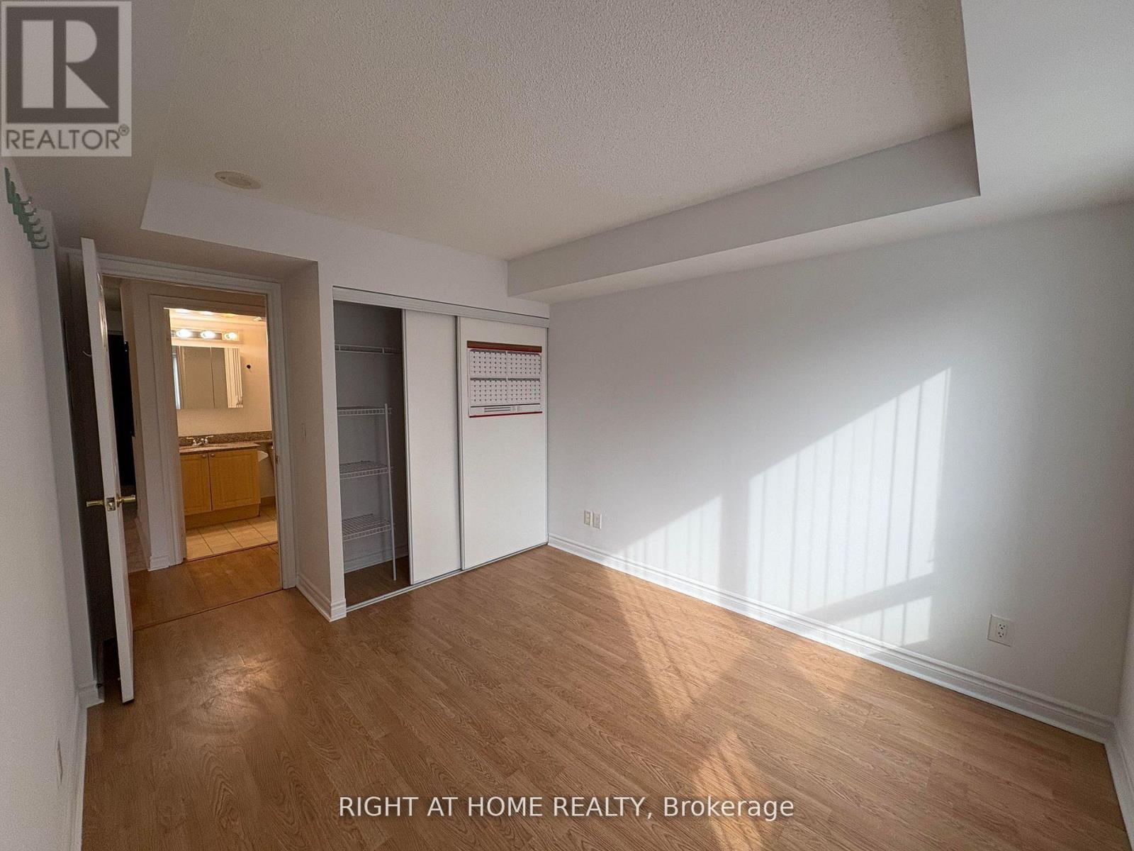 1006 - 5 Michael Power Place, Toronto, Ontario  M9A 0A3 - Photo 7 - W13126664