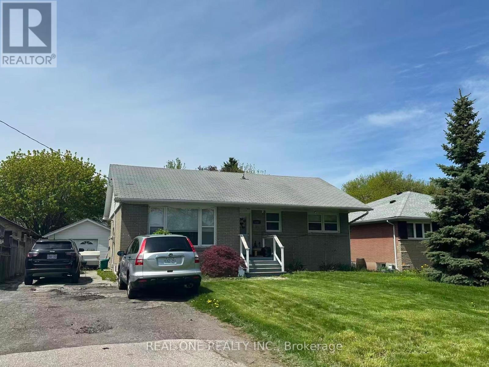 Lower - 1387 Selkirk Avenue, Oakville, Ontario  L6L 2V5 - Photo 1 - W13126792