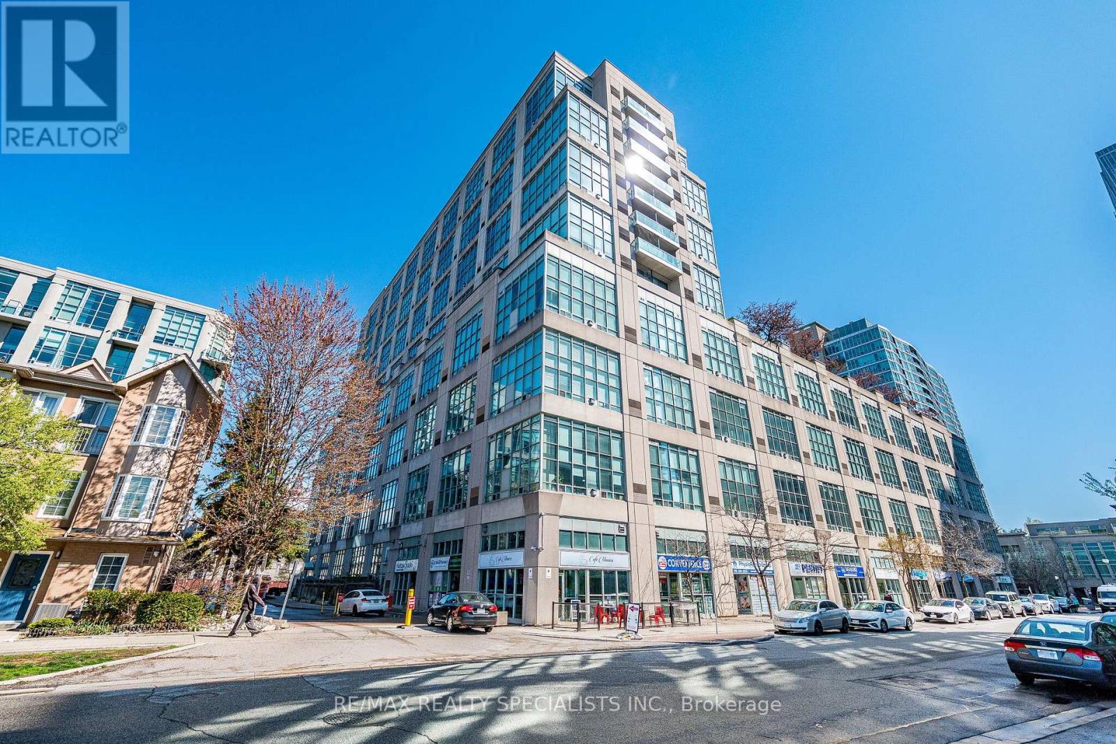 838 - 250 MANITOBA STREET, Toronto, Ontario