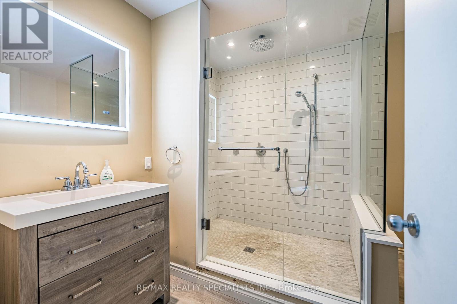 838 - 250 Manitoba Street, Toronto, Ontario M8Y 4G8 - Photo 37 - W13126822