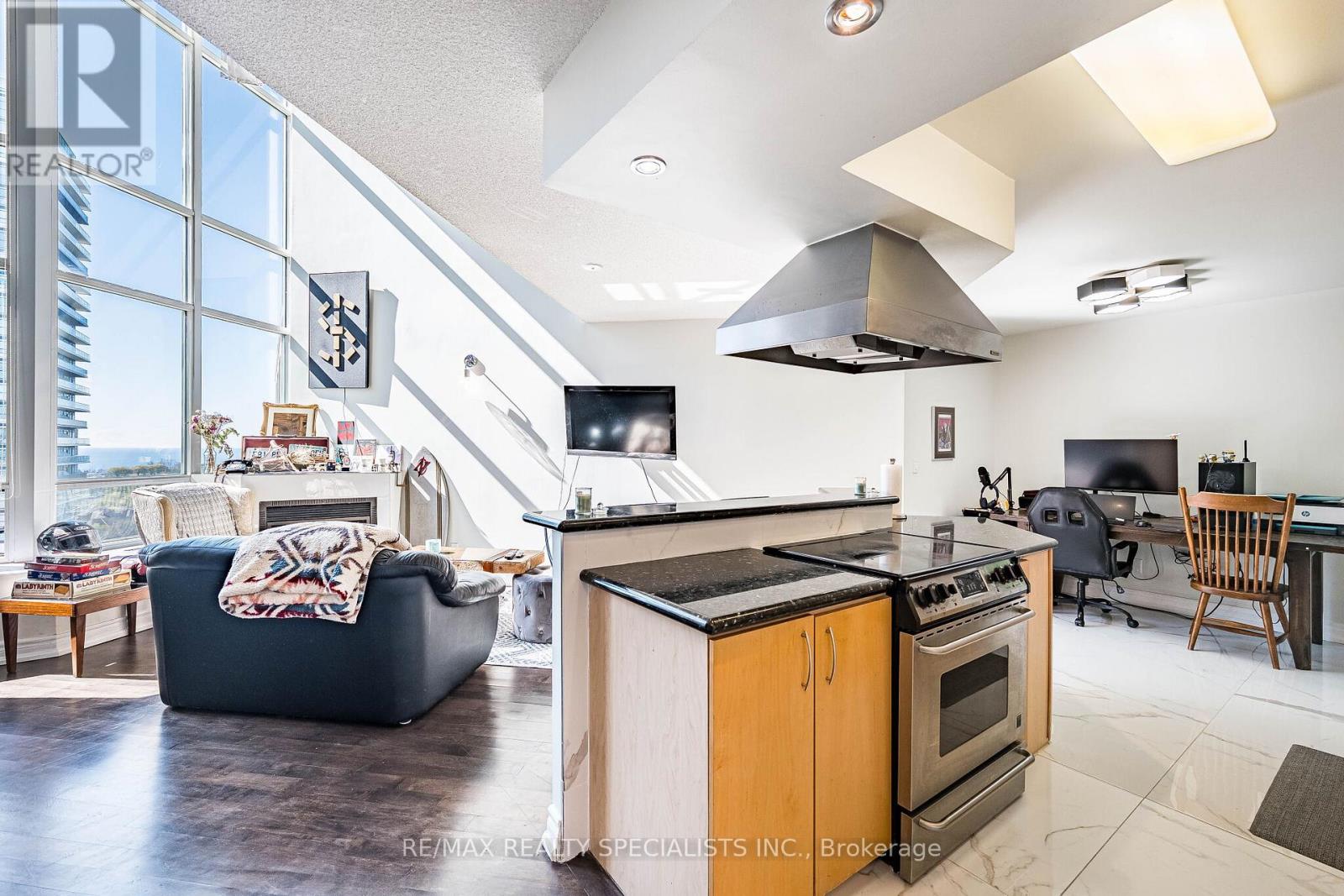 838 - 250 Manitoba Street, Toronto, Ontario M8Y 4G8 - Photo 6 - W13126822