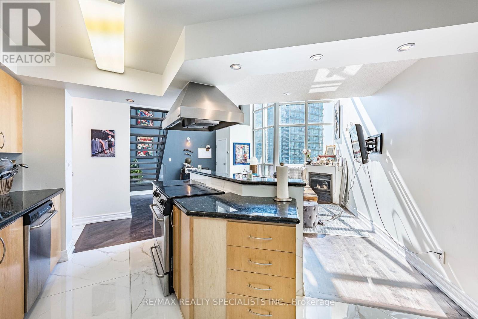 838 - 250 Manitoba Street, Toronto, Ontario M8Y 4G8 - Photo 7 - W13126822