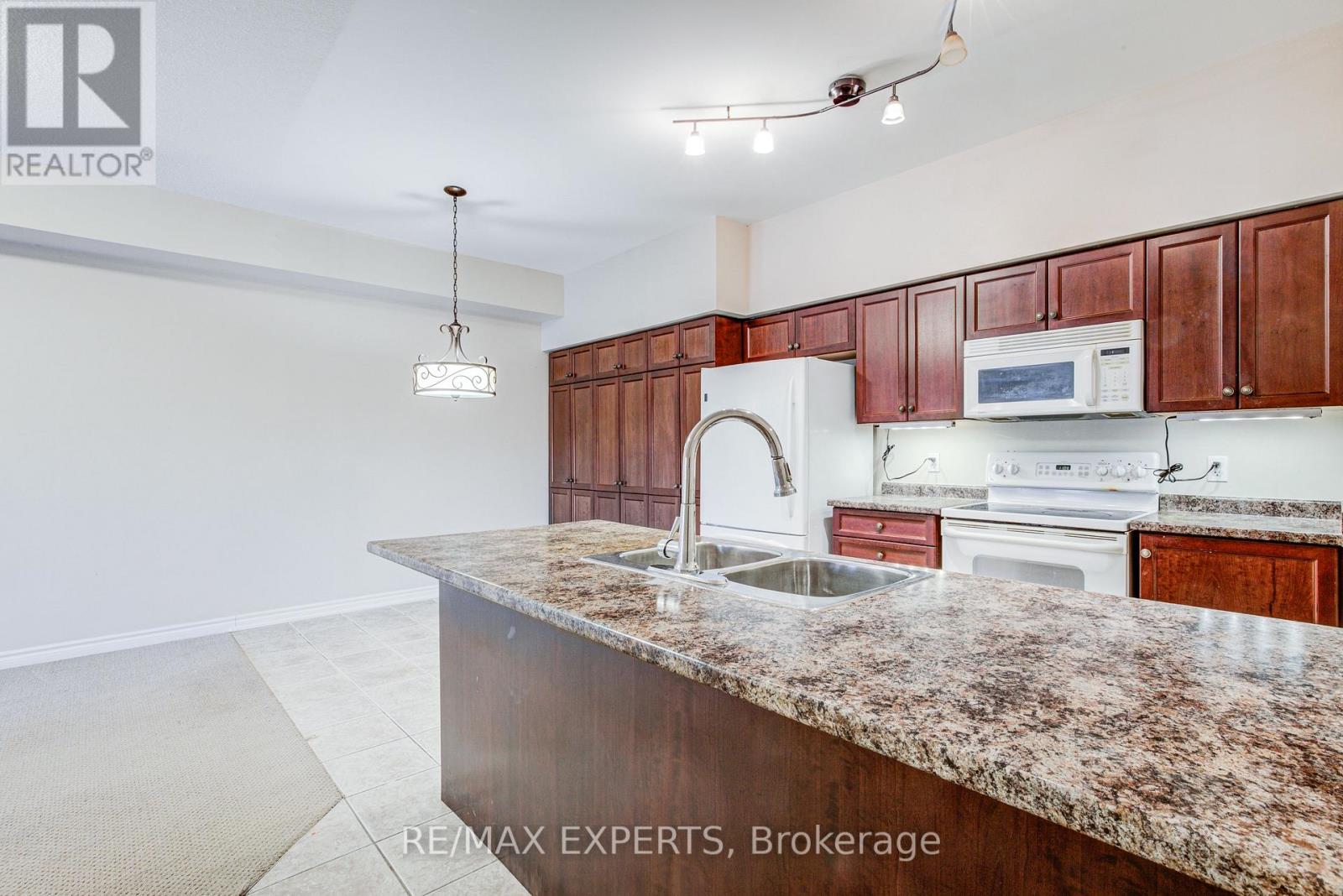 102 - 391 Plains Road E, Burlington, Ontario  L7T 4M2 - Photo 10 - W13126830