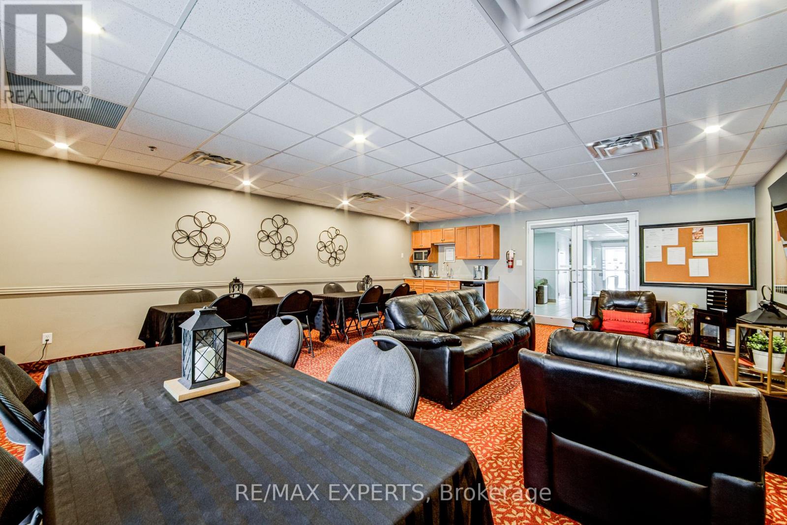 102 - 391 Plains Road E, Burlington, Ontario  L7T 4M2 - Photo 38 - W13126830