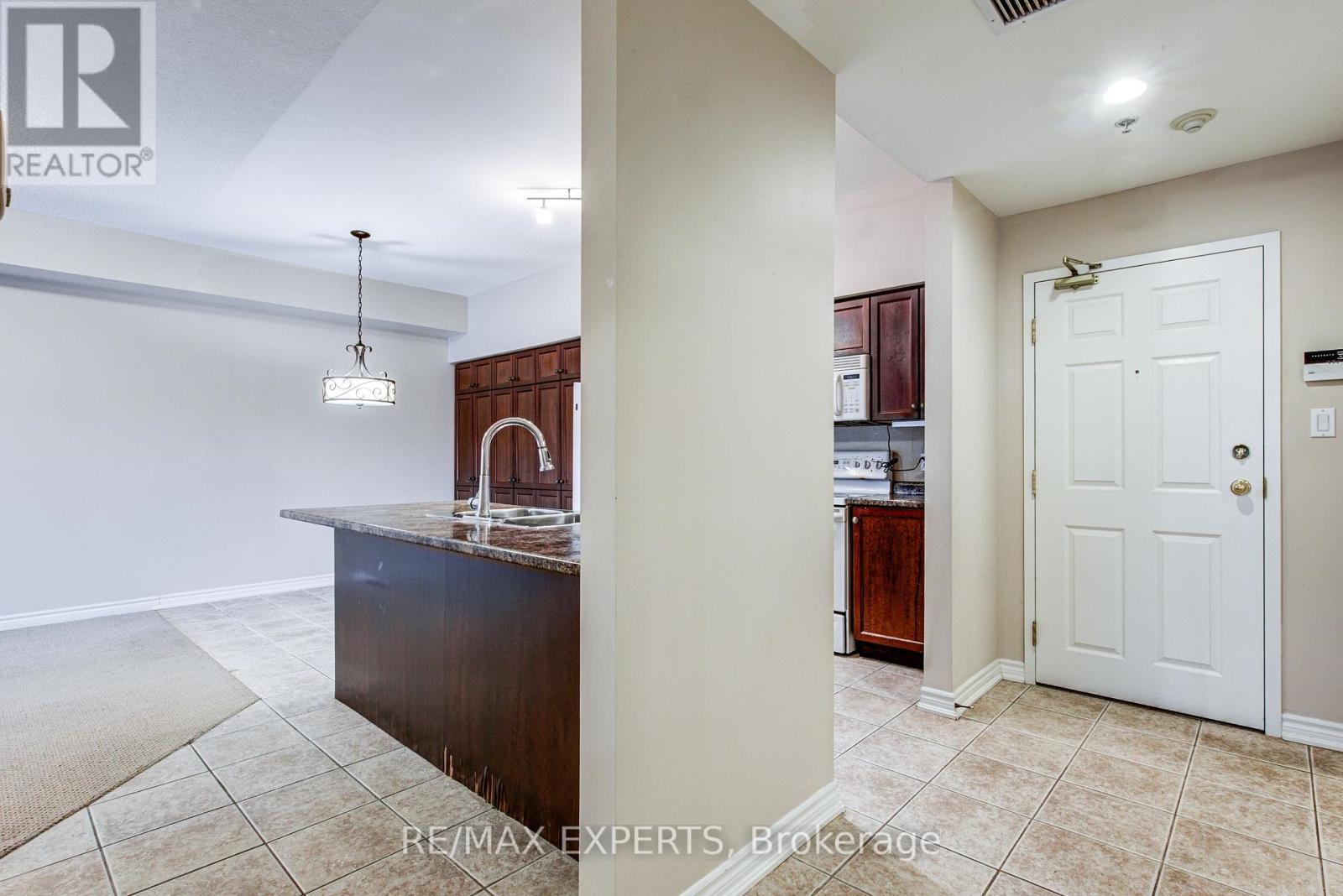 102 - 391 Plains Road E, Burlington, Ontario  L7T 4M2 - Photo 6 - W13126830