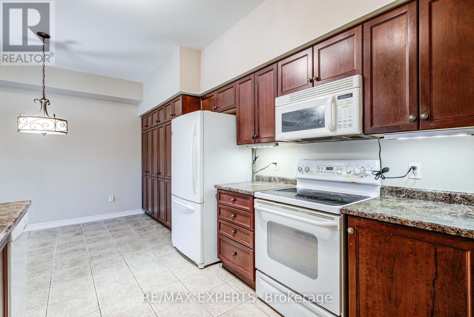 102 - 391 Plains Road E, Burlington, Ontario  L7T 4M2 - Photo 8 - W13126830