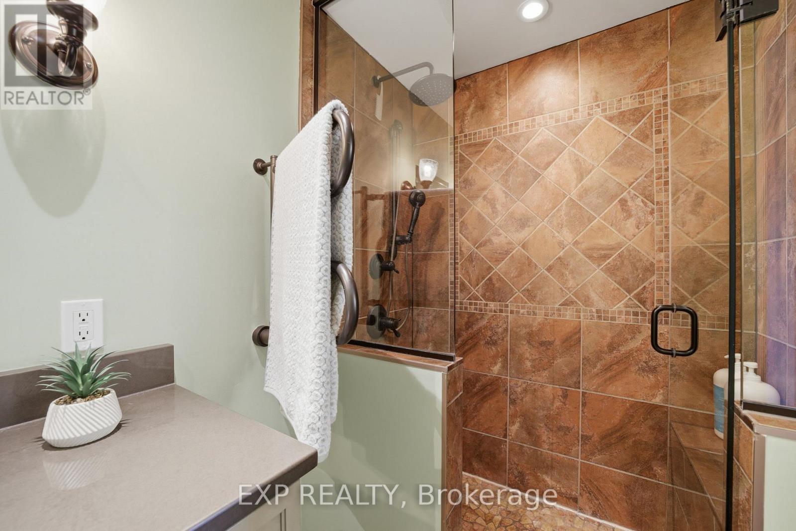 2 - 1010 Walden Circle, Mississauga, Ontario  L5J 4J9 - Photo 35 - W13126856