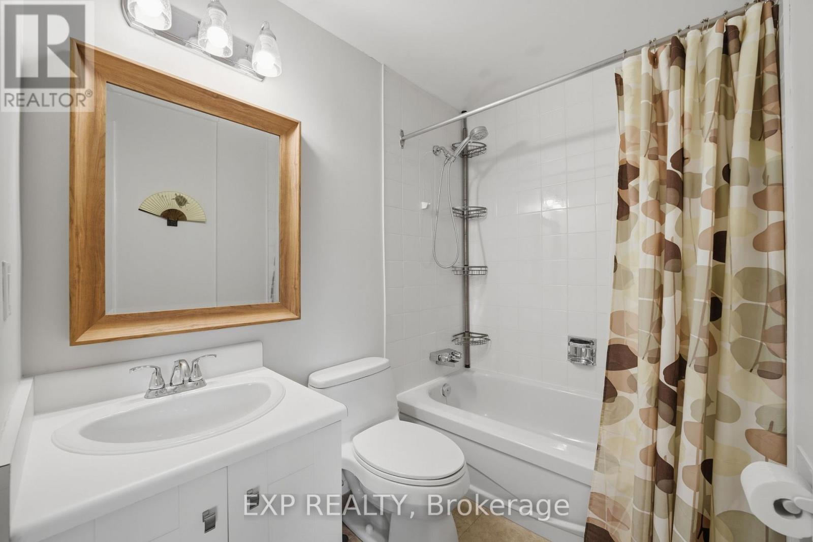 2 - 1010 Walden Circle, Mississauga, Ontario  L5J 4J9 - Photo 39 - W13126856