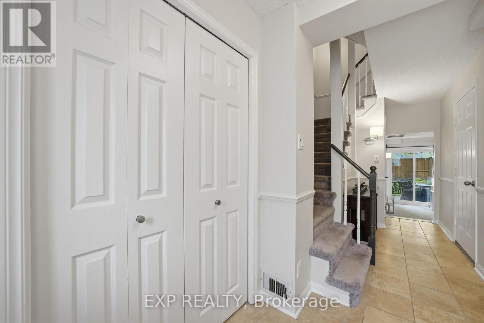 2 - 1010 Walden Circle, Mississauga, Ontario  L5J 4J9 - Photo 7 - W13126856