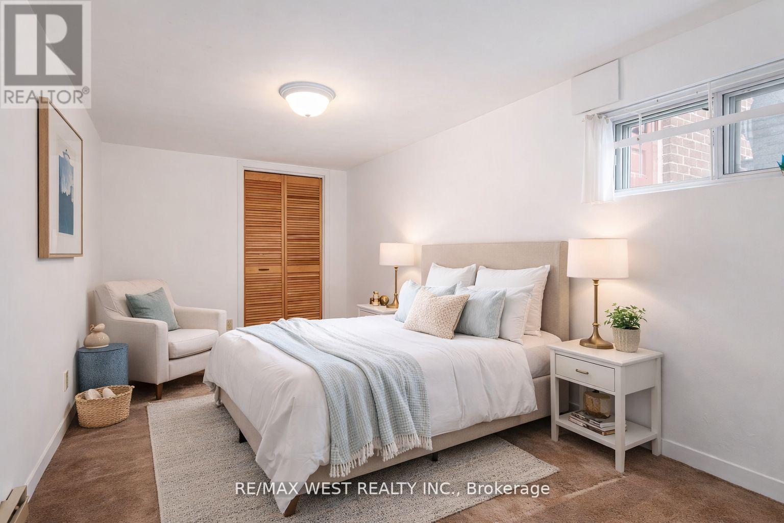 3 Glenroy Avenue, Toronto, Ontario  M8Y 2L9 - Photo 14 - W13126902