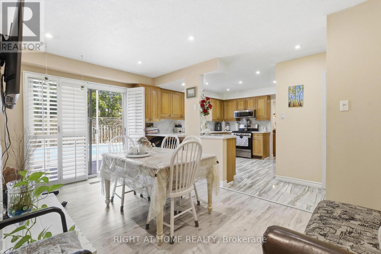 33 Parkside Drive, Brampton, Ontario  L6Y 2H2 - Photo 15 - W13127002