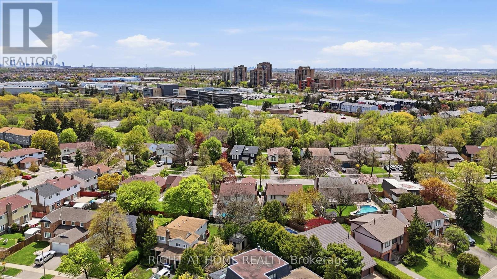 33 Parkside Drive, Brampton, Ontario  L6Y 2H2 - Photo 41 - W13127002
