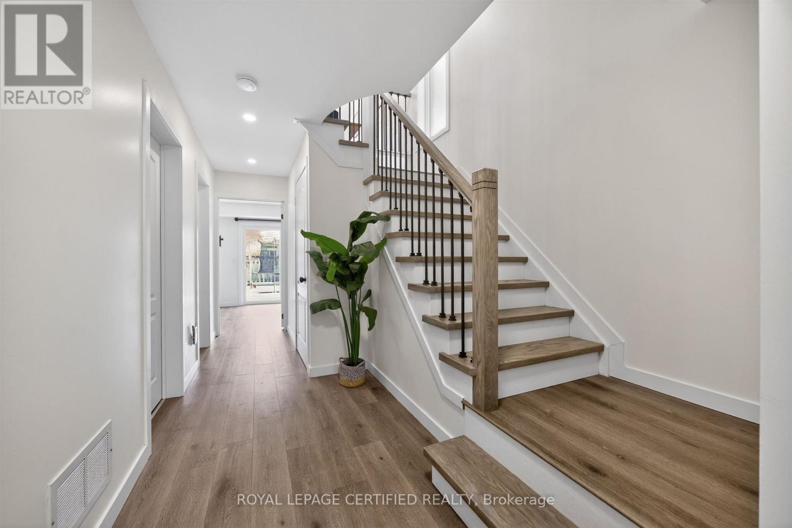 3594 Southwick Street, Mississauga, Ontario  L5M 7N8 - Photo 5 - W13127082