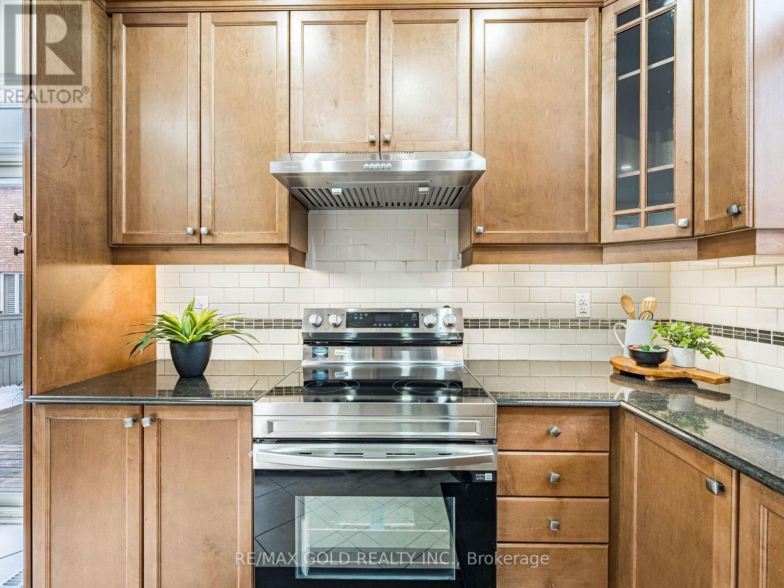 2 Bryony Road, Brampton, Ontario  L7A 0W3 - Photo 14 - W13127098